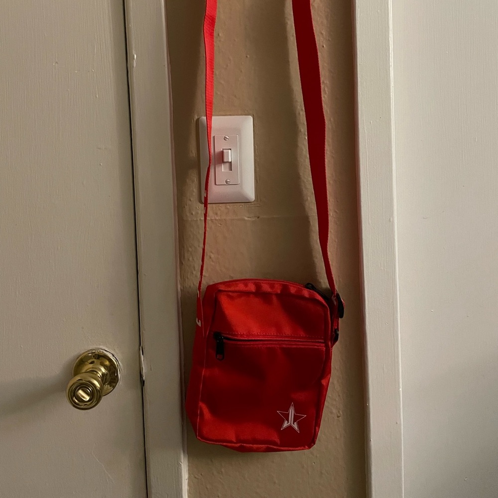 Jeffree Star crossbody/side bag